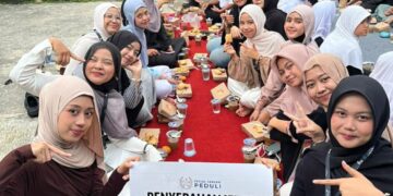 Buka Bersama Penuh Kebersamaan, Yayasan Sosial Tangan Peduli Santuni Anak Panti Asuhan Muslimin Sukmawinata