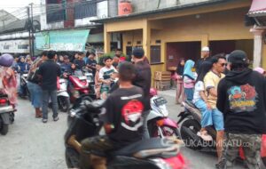 Sinergi Ormas di Cidahu: FCB Bagikan 600 Paket Takjil untuk Pengguna Jalan