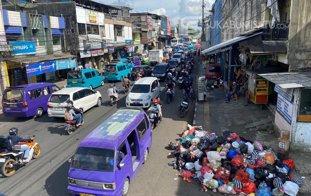 H+1 Lebaran, Arus Wisata Jakarta-Bogor Menuju Sukabumi dan Palabuhanratu Padat Merayap