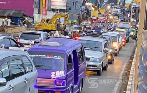 Lumpuh Total! H+4 Lebaran dan Libur Sekolah, Pemudik Terjebak Macet Hingga 14 Jam di Jalur Sukabumi