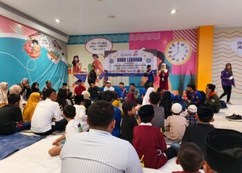 Kolaborasi ASB Sukabumi dan Yayasan Sosial Tangan Peduli, Anak Yatim Belanja Kebutuhan Lebaran di Ramayana Cibadak