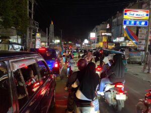 Terjebak 2 Jam, Pengendara Keluhkan Macet di Jalur Cibadak Sukabumi