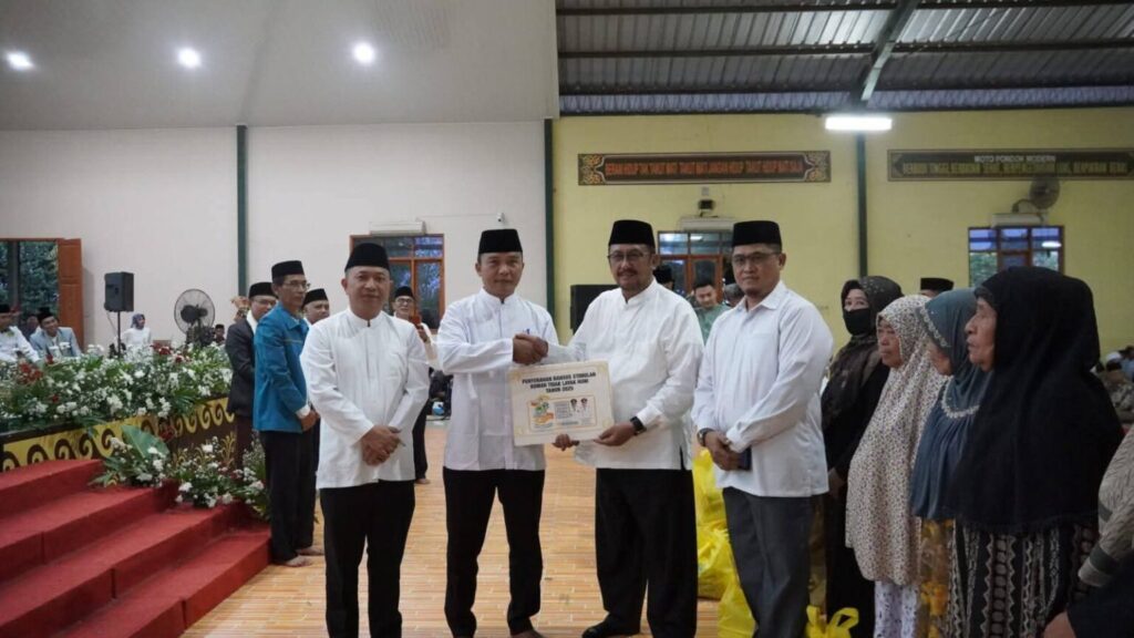 Muhibah Ramadan di Warungkiara, Bupati Sukabumi Targetkan 800 Rutilahu Tuntas Tahun Ini