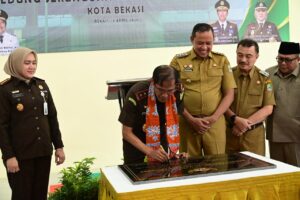 Perkuat Fasilitas Penegakan Hukum, Kajati Jabar Resmikan Gedung Mandala Adhyaksa Kejari Kota Bekasi