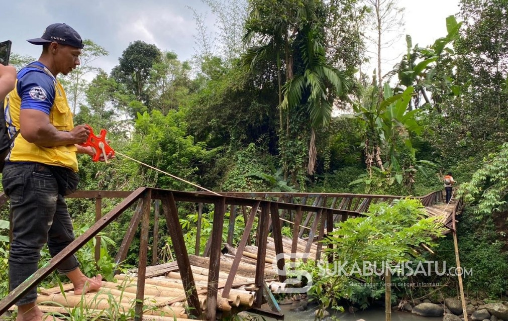 Disperkim Kaji Rencana Relokasi Jembatan Gantung Karang Tengah Setelah Terima Masukan Warga