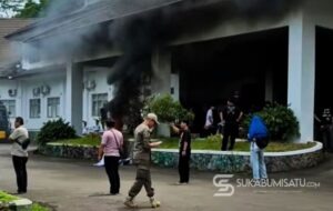 Gedung Rakyat Dikepung ‘Rapor Merah’: Momentum DPRD Sukabumi Benahi Ritual Reses yang Terkesan Seremonial