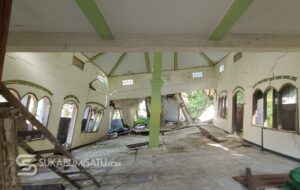 Warga Cihurang Bantargadung ‘Ditembak’ Janji Relokasi, Bertahan di Antara Retakan Tanah yang Kian Menganga