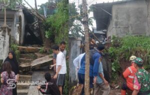 Hujan Deras Guyur Parungkuda, Benteng SDN 1 Parungkuda Ambruk Tergerus Longsor