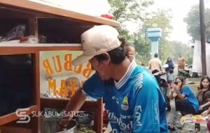 Viral! Persib Juara, Bobotoh di Lembursitu Sukabumi Ini Langsung Gratiskan Bubur Ayam