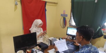 Permudah Layanan Warga, Kecamatan Cibadak Jemput Bola Aktivasi IKD