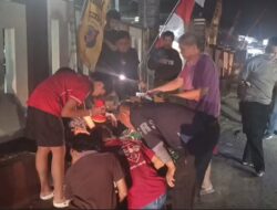 Ngeri! Kaki Warga Cibadak Tertancap Besi di Depan Polsek, Evakuasi Berlangsung Dramatis