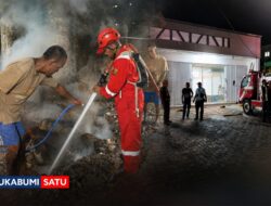 Izin Belum Lengkap, Proyek Alfamart Cibadak Malah Bikin Panik Warga Gara-gara Bakar Sampah Material