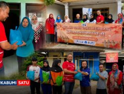 Sentuh Hati Warga Lansia, Aksi ‘SMANDAK Berbagi’ Warnai Kemeriahan Milad SMAN 1 Cibadak