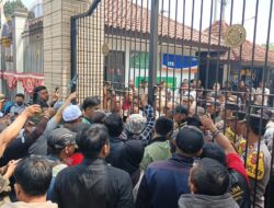 Kejari Kabupaten Sukabumi Didemo Wartawan: Buka Data Proyek Strategis dan Hentikan Diskriminasi Jurnalis