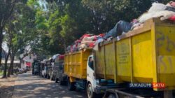 Pasca Kebakaran TPAS Cikundul, Sejumlah Armada Sampah Masih Tertahan