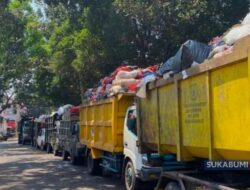 Pasca Kebakaran TPAS Cikundul, Sejumlah Armada Sampah Masih Tertahan