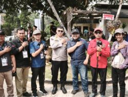 Momen Hangat Kabid Humas Polda Jabar Bincang Bareng Wartawan di Salabintana Sukabumi