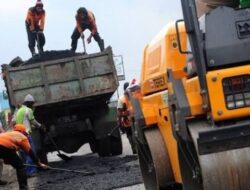 Jalan Direkonstruksi, Warga Parungkuda Harap Distribusi Hasil Pertanian Makin Lancar